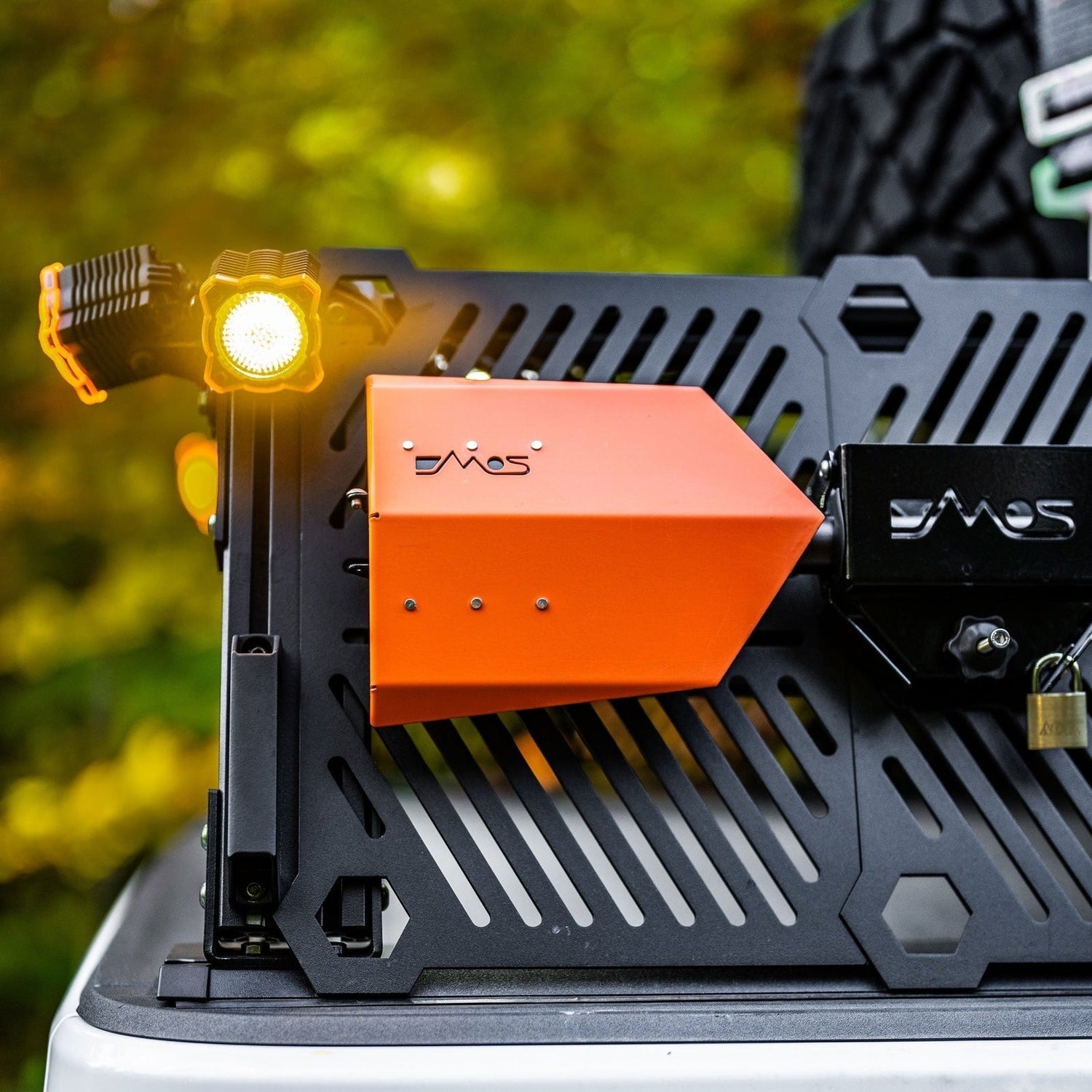 DMOS Compact Delta Shovel - Grayman Trading Company