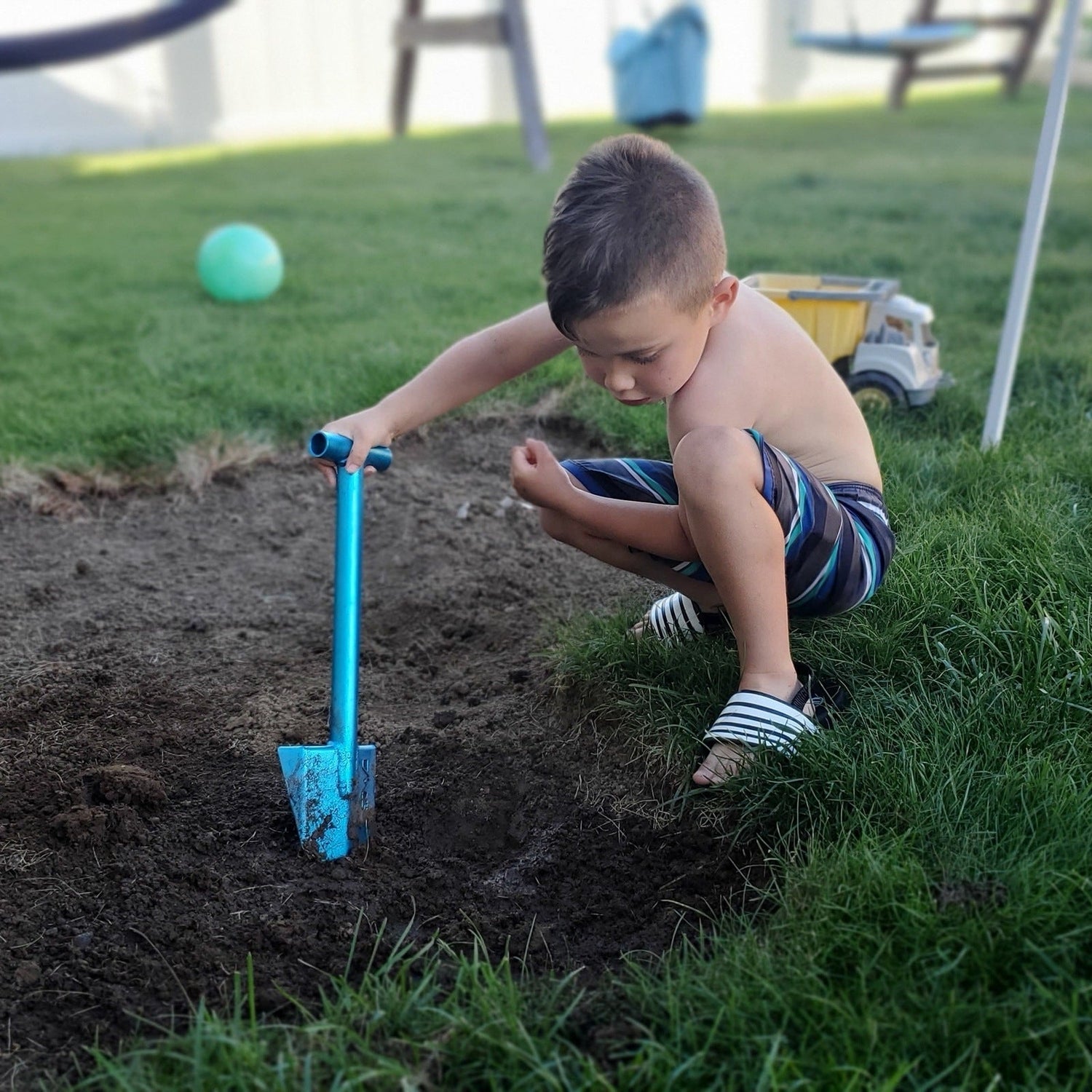 DMOS Nomad Mini Shovel - Grayman Trading Company