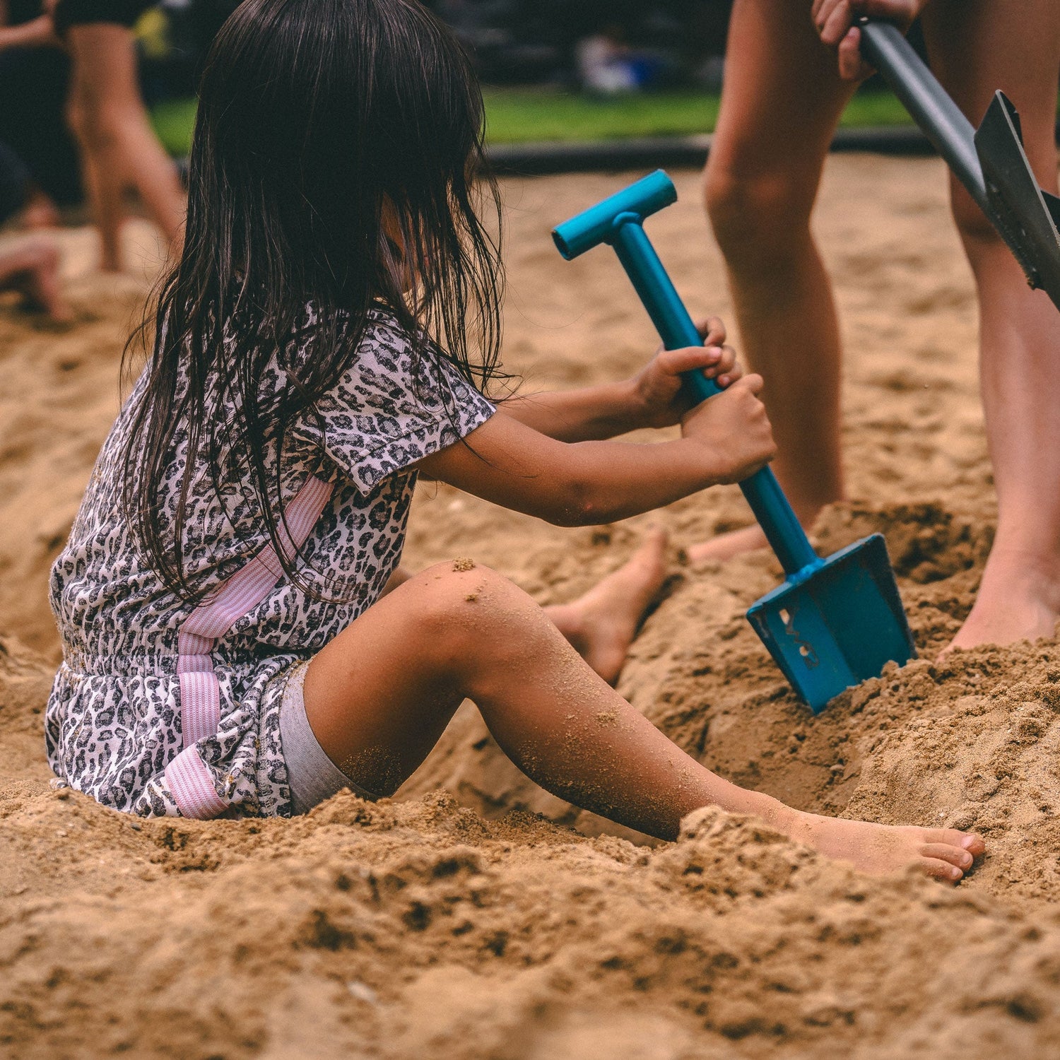 DMOS Nomad Mini Shovel - Grayman Trading Company