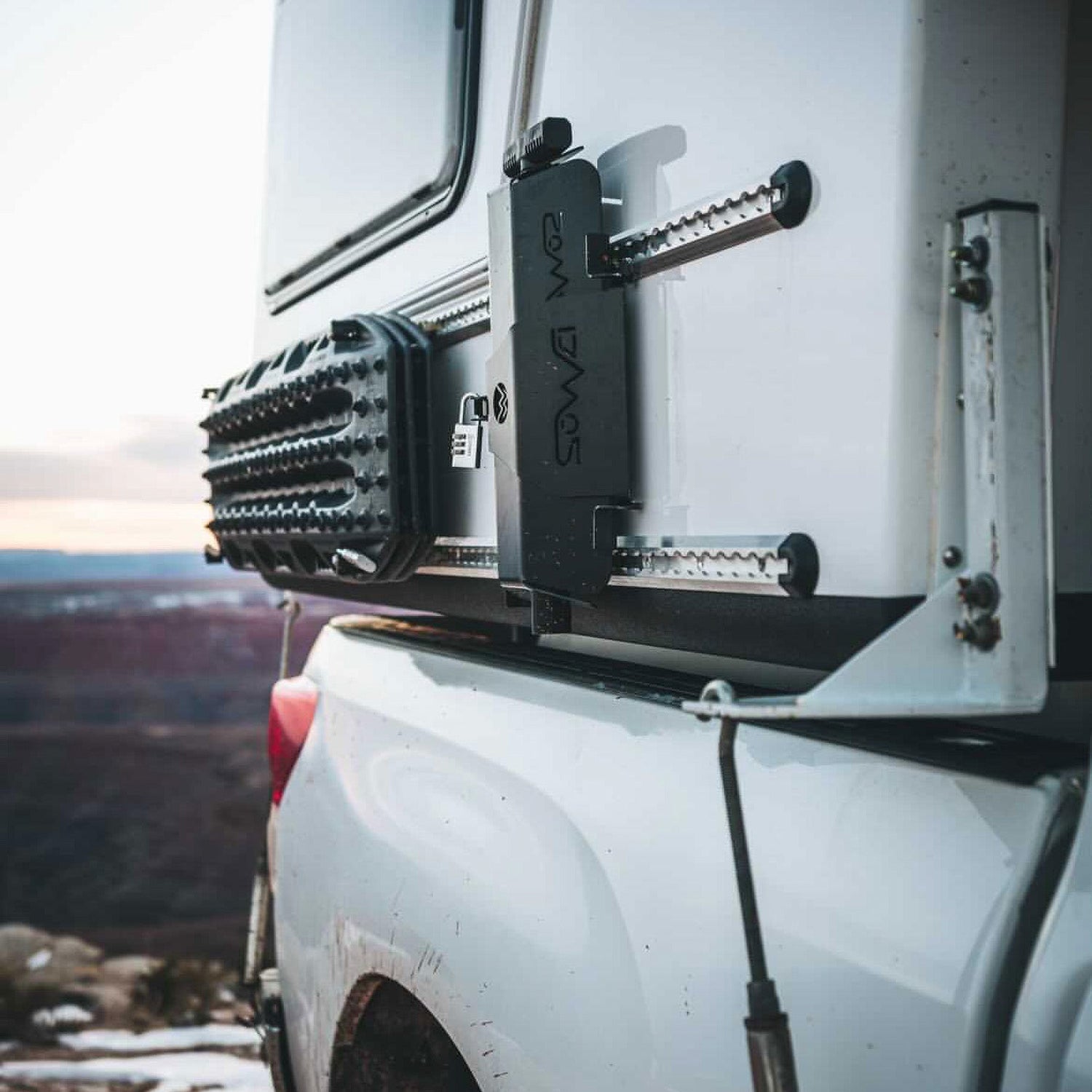 DMOS The Stealth Shovel - Grayman Trading Company